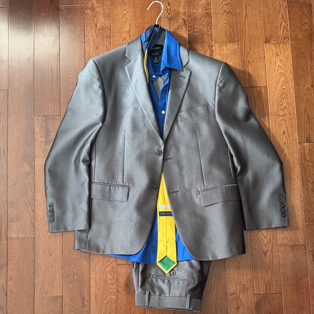 Elegant Mens 4 Piece Suit